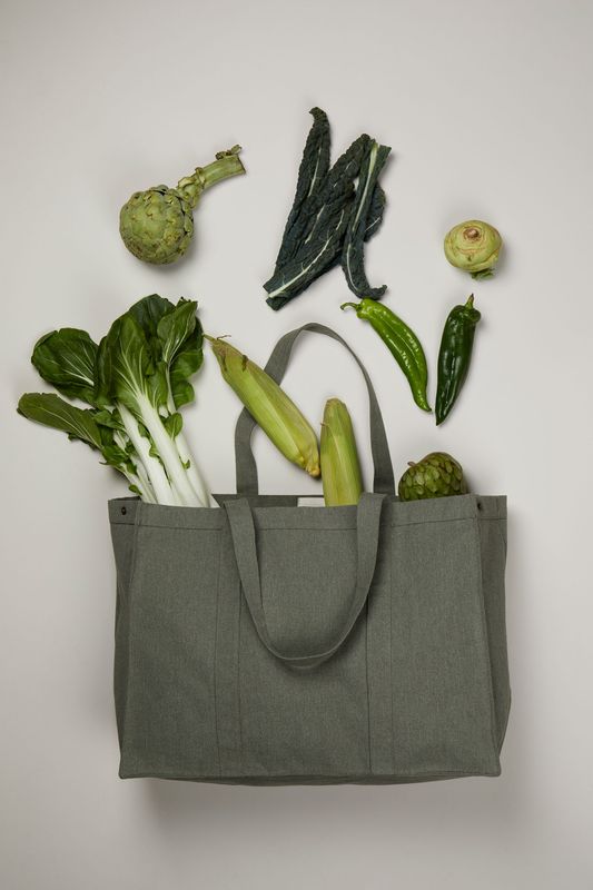 Hilo maxi toteveske i AWARE™ resirkulert canvas 32L